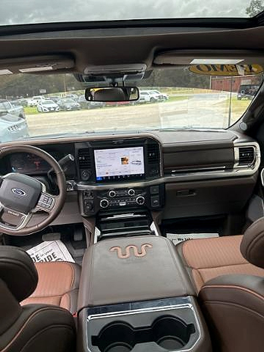 New 2025 Ford F250 King Ranch w/ Chrome Package image 35