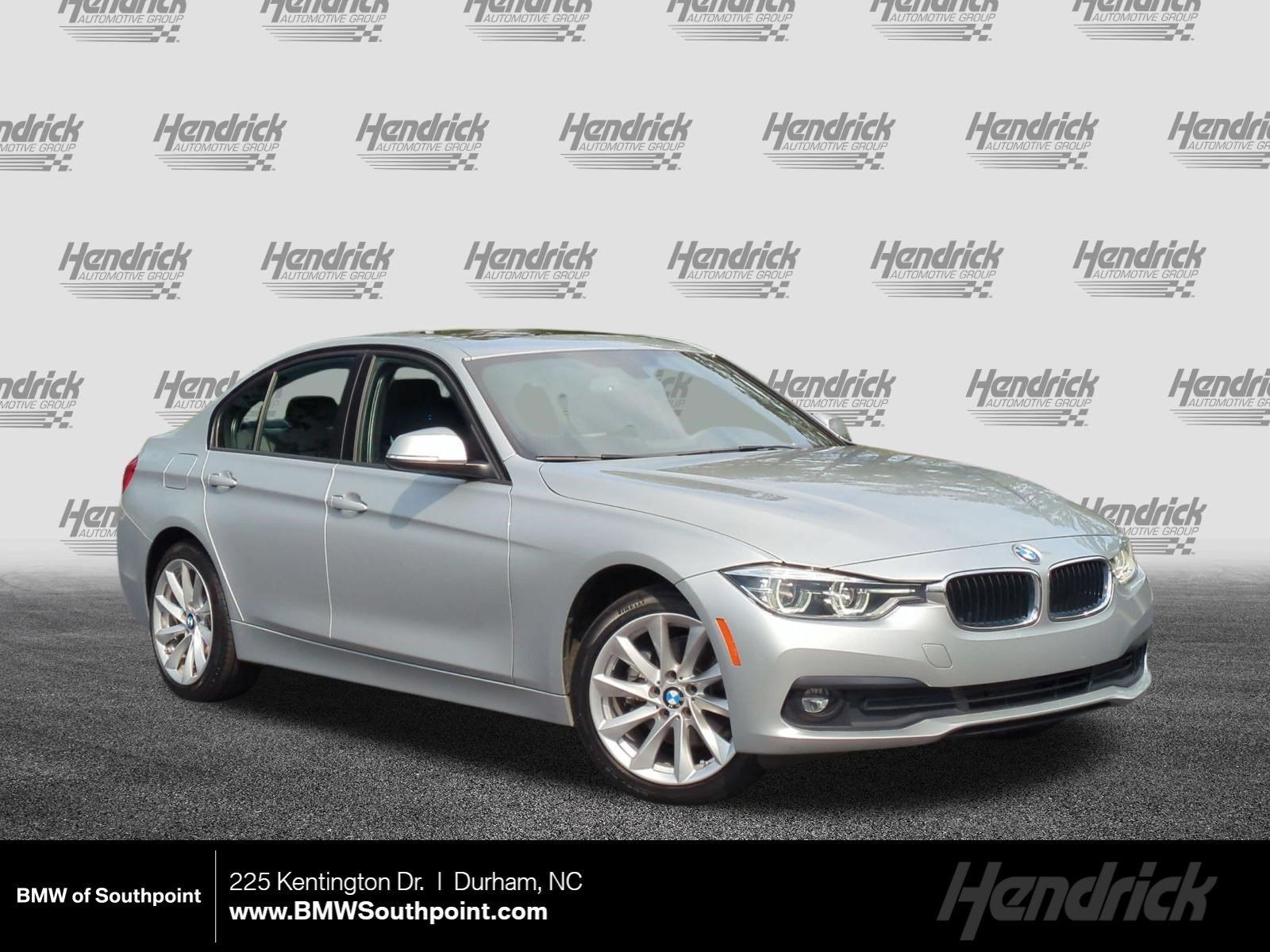 Used 2018 BMW 320i xDrive Sedan AWD/4WD image 1