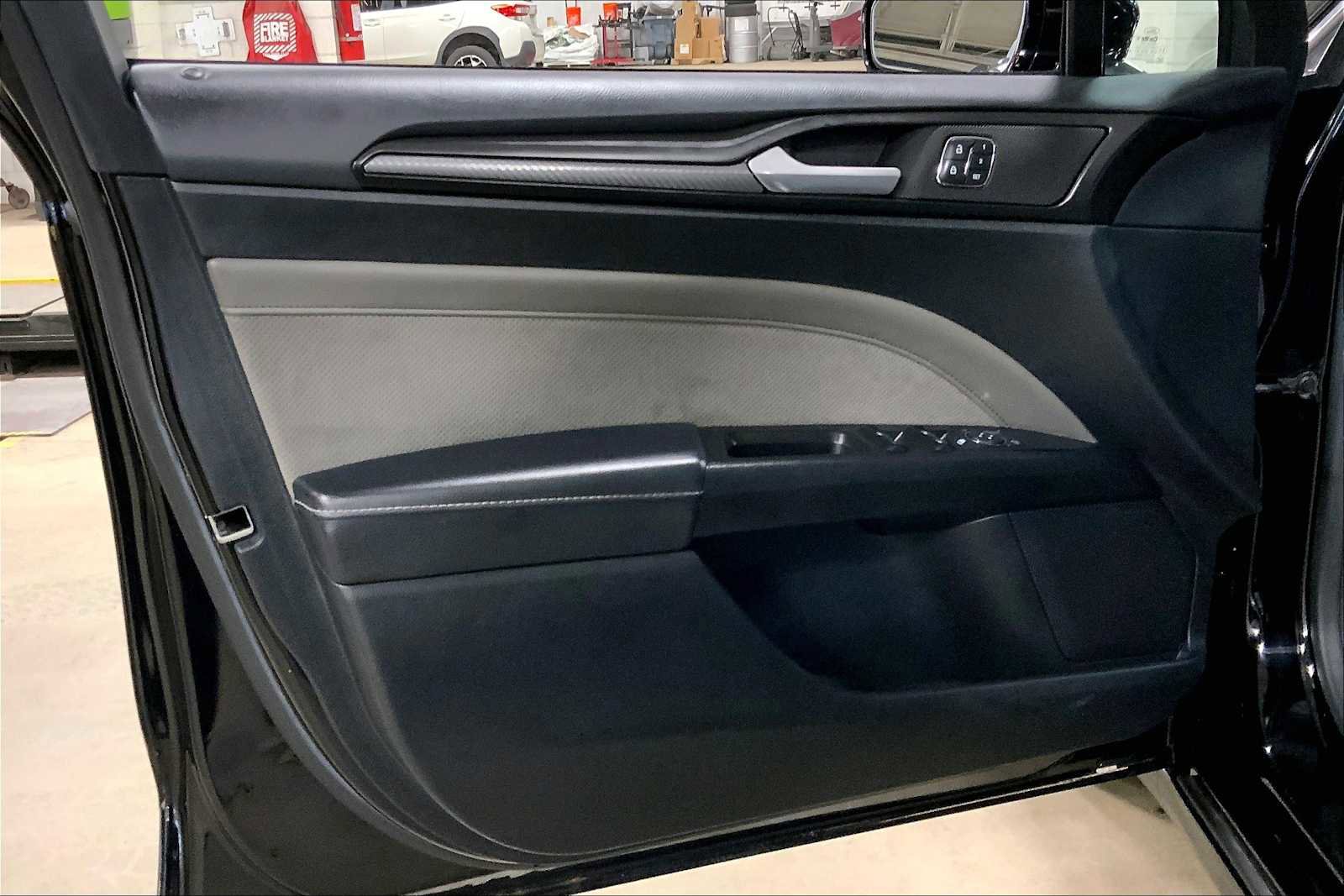 Used 2017 Ford Fusion Sport w/ Equipment Group 401A image 23