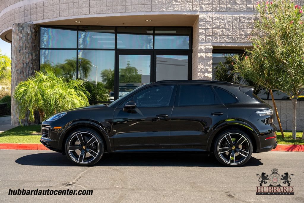 Used 2023 Porsche Cayenne Turbo AWD/4WD image 5