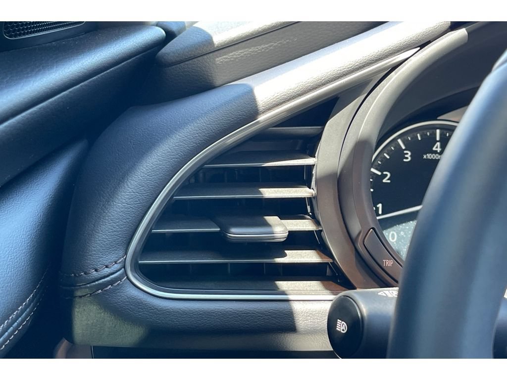 Certified 2025 MAZDA MAZDA3 s FWD image 29