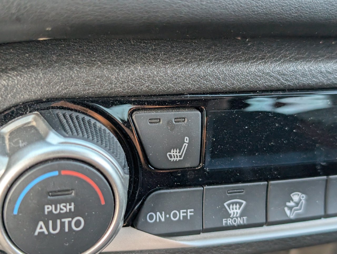Certified 2024 Nissan Versa SR w/ Trunk Package FWD image 18
