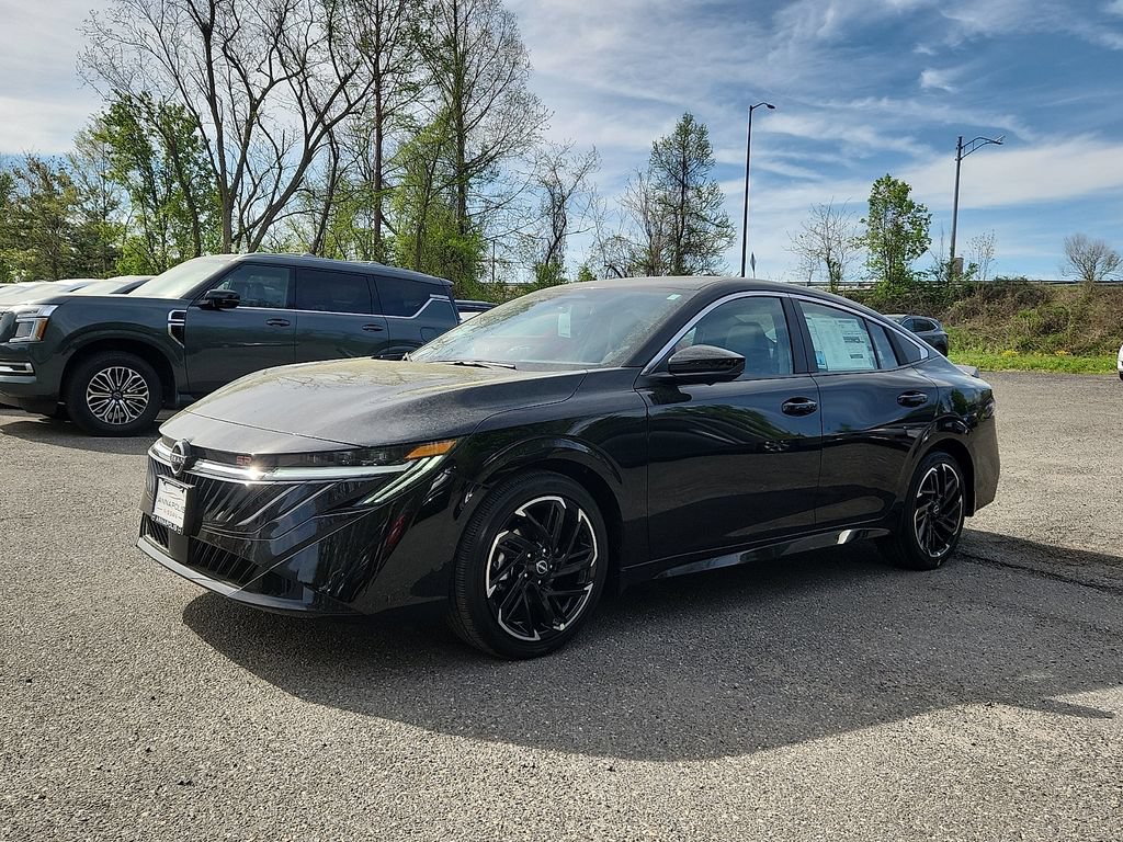 New 2026 Nissan Sentra SR w/ SR Premium Package FWD image 2