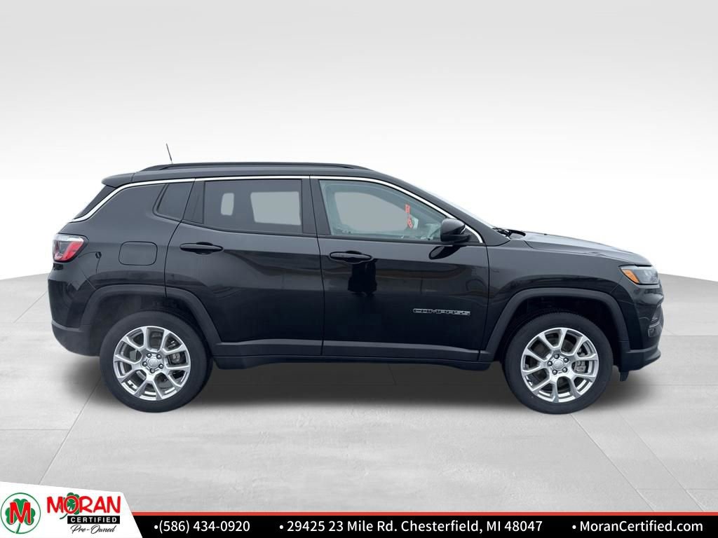 Used 2023 Jeep Compass Latitude image 6