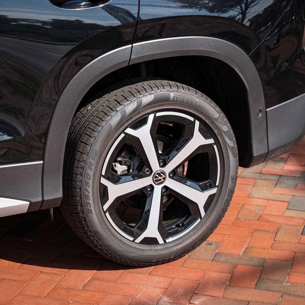 New 2026 Volkswagen Tiguan SE image 4