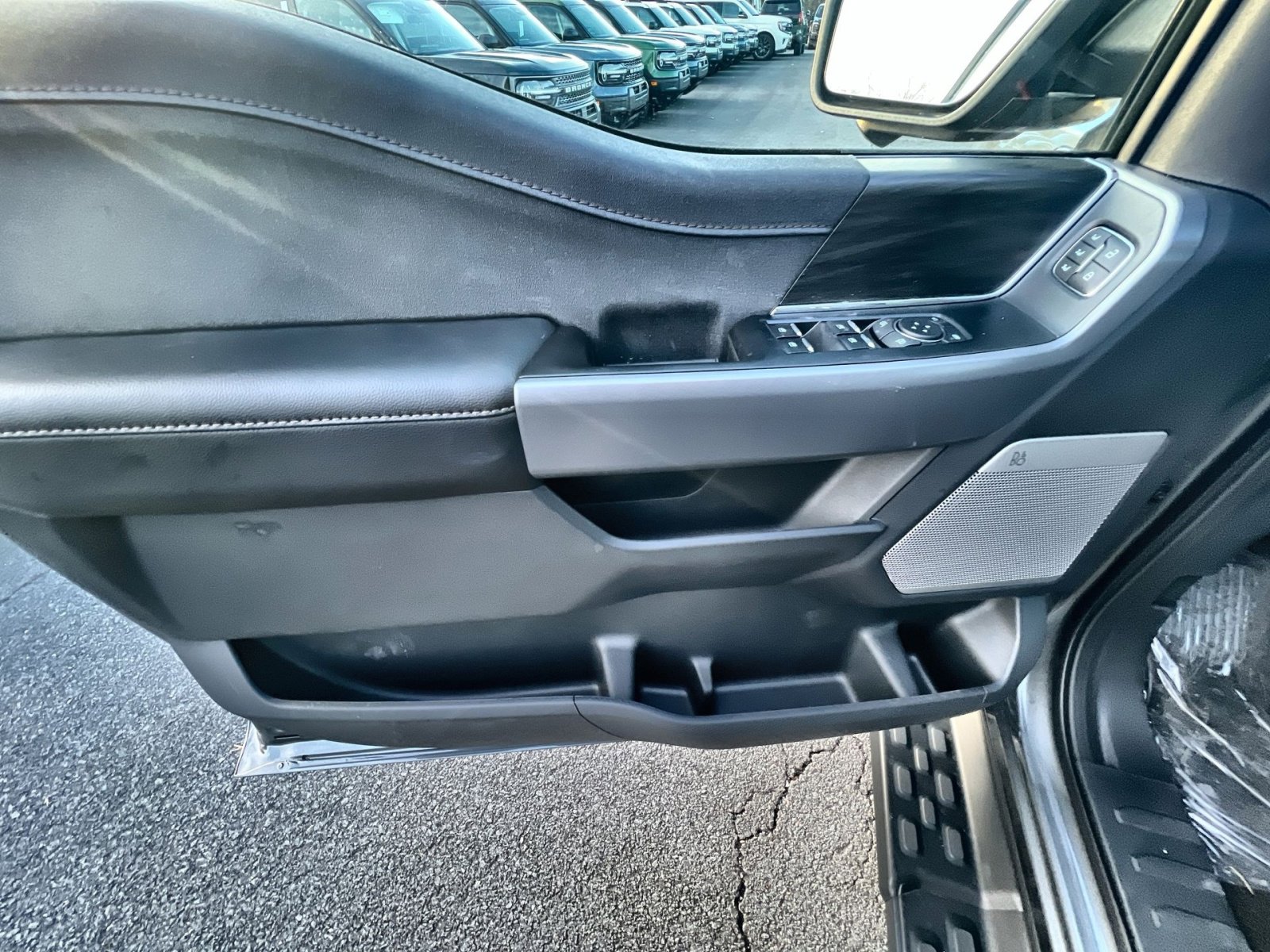 New 2025 Ford F150 Lightning Lariat image 15