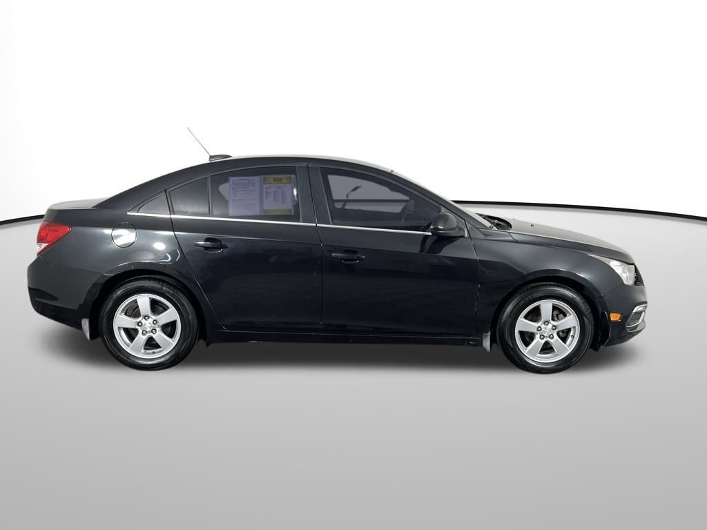 Used 2015 Chevrolet Cruze LT w/ Technology Package image 8