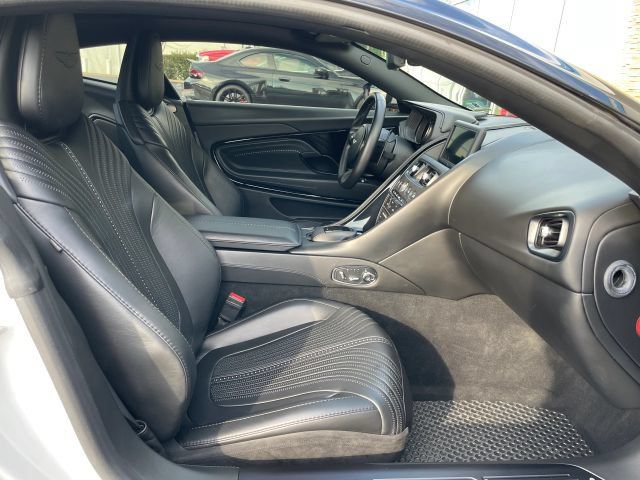 Used 2017 Aston Martin DB11 V12 RWD image 42