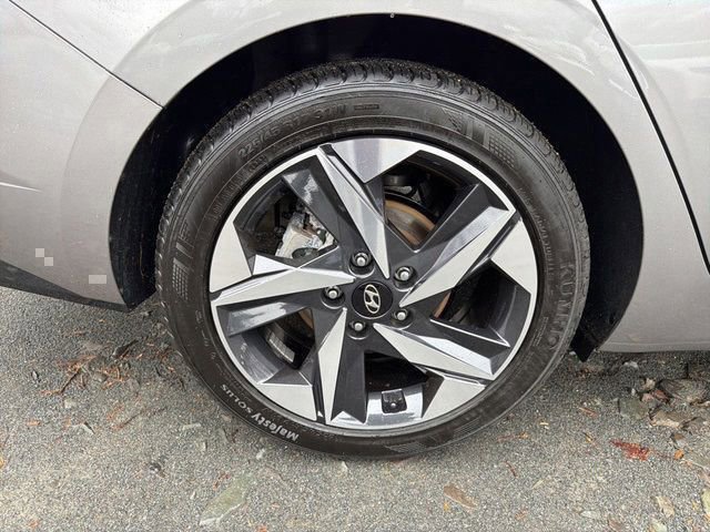 Certified 2023 Hyundai Elantra Limited w/ Cargo Package image 7