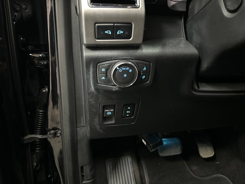 Used 2019 Ford F150 Platinum AWD/4WD image 34