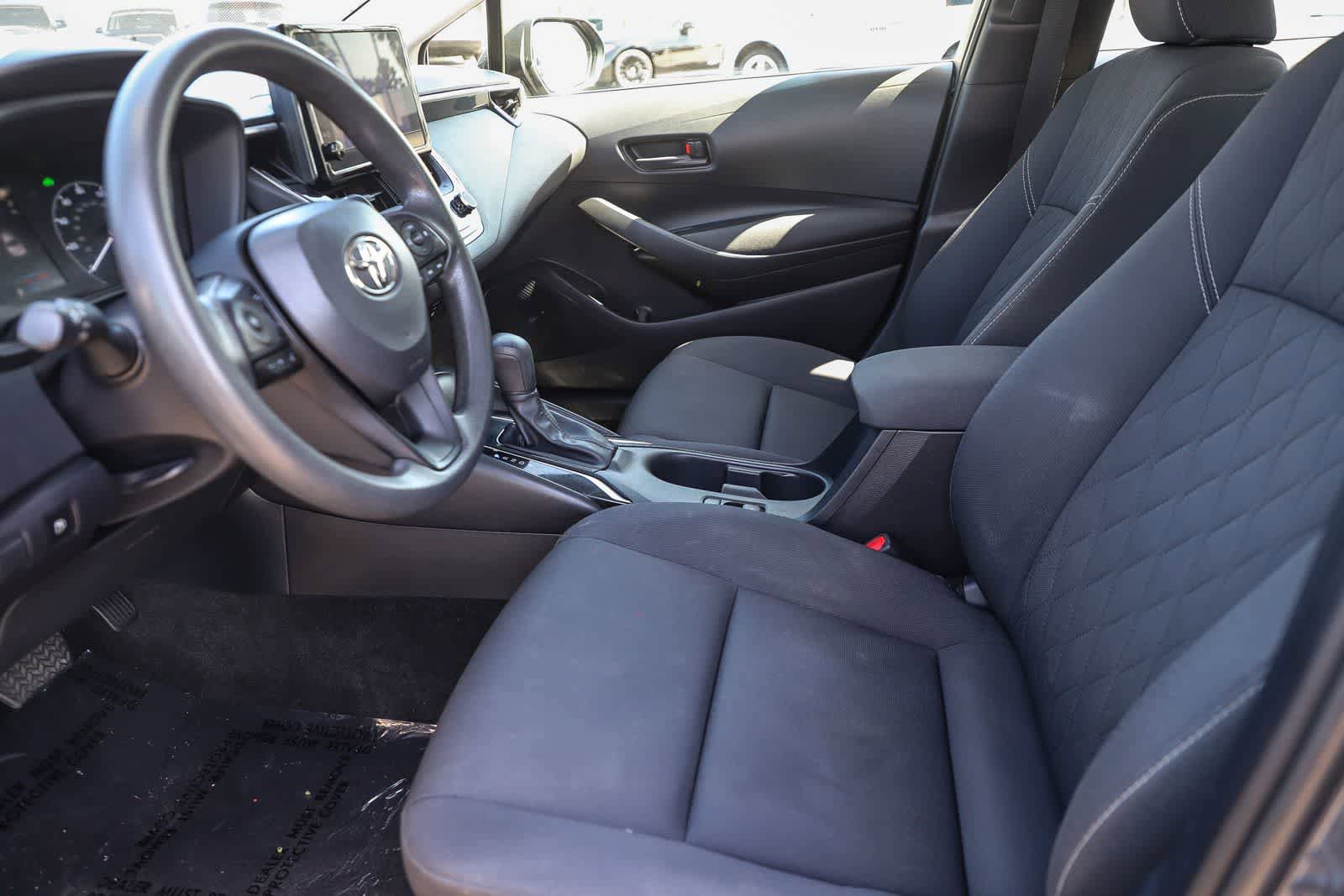 Used 2024 Toyota Corolla LE FWD image 16