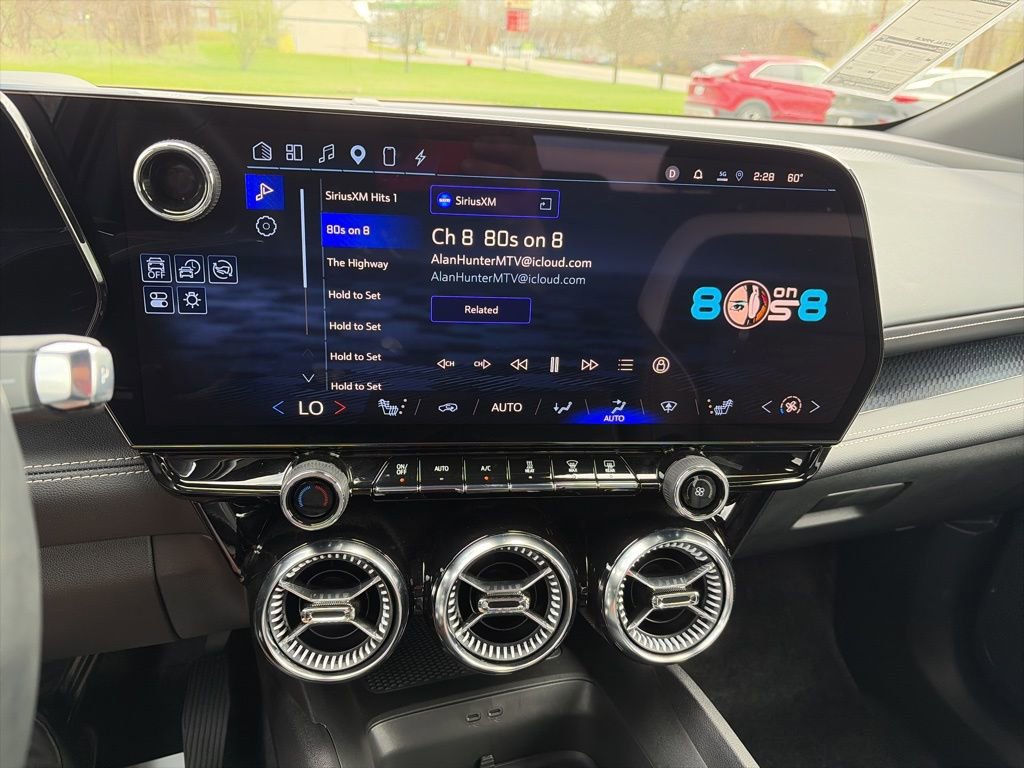 Used 2024 Chevrolet Blazer EV LT image 30