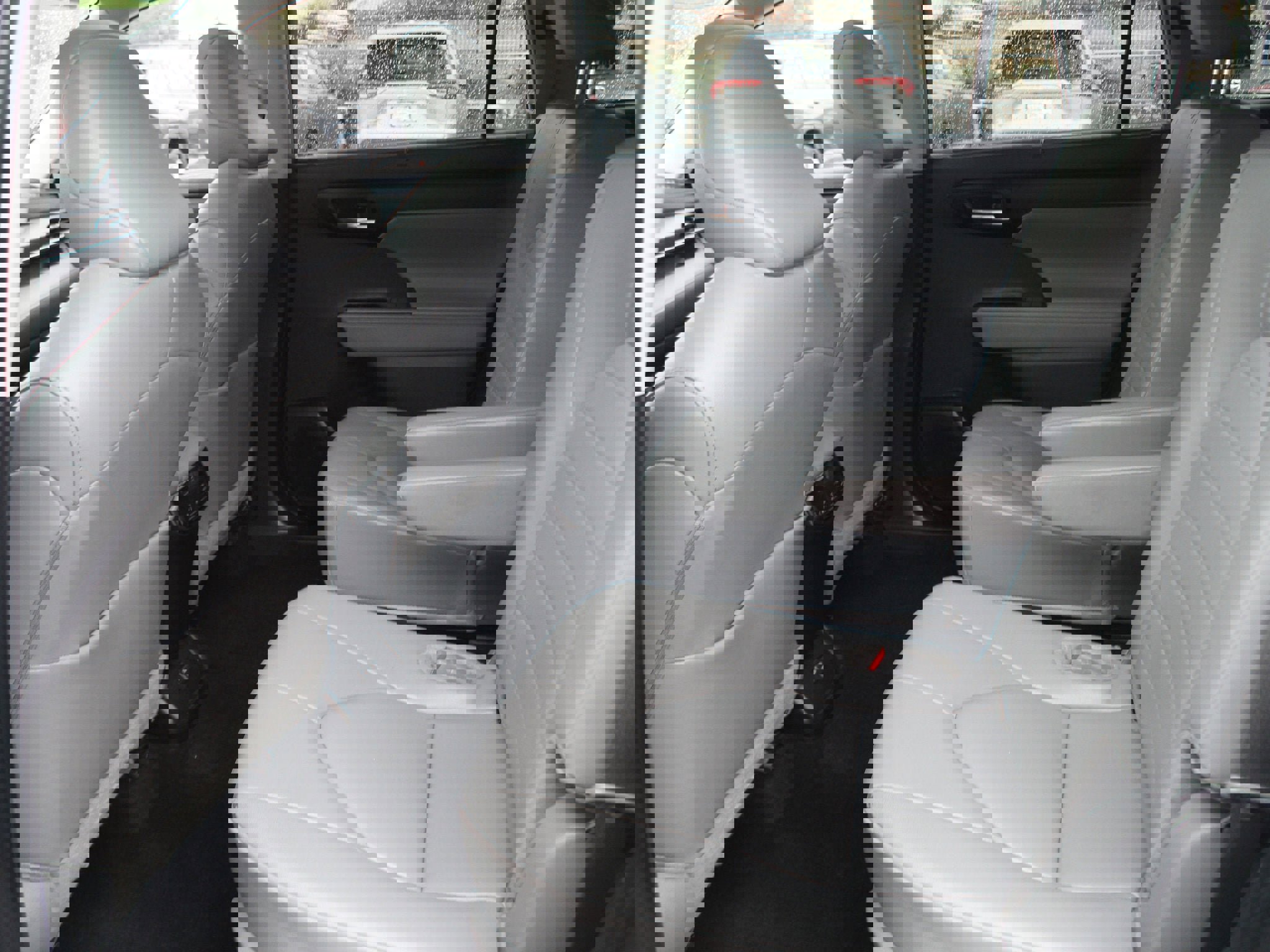 Used 2024 Toyota Highlander XLE image 15