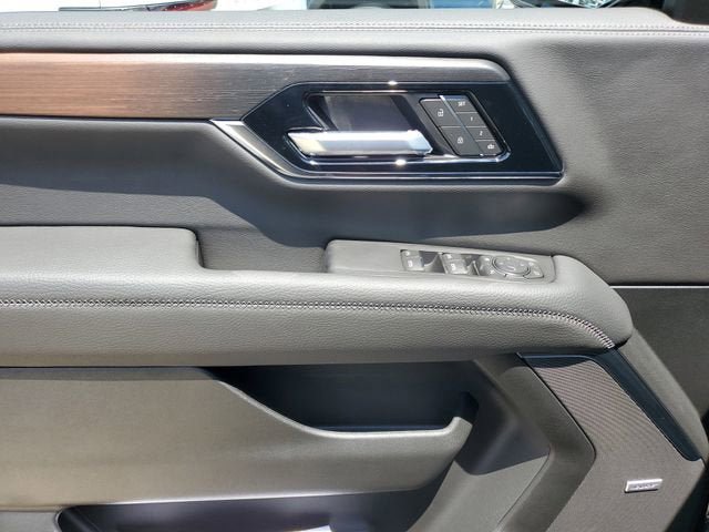 New 2026 GMC Yukon Denali w/ Sun & Power Step Package RWD image 17