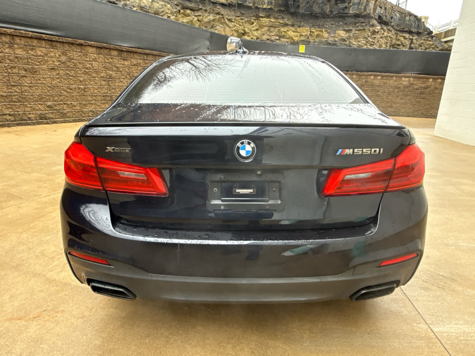 Used 2018 BMW M550i xDrive image 4
