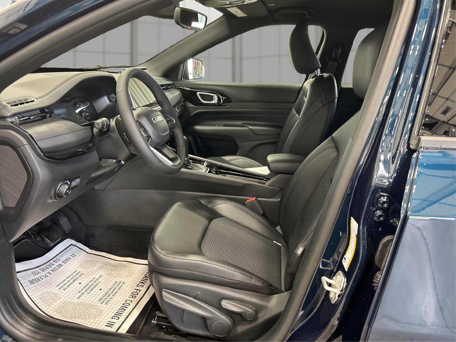 New 2026 Jeep Compass Latitude AWD/4WD image 9