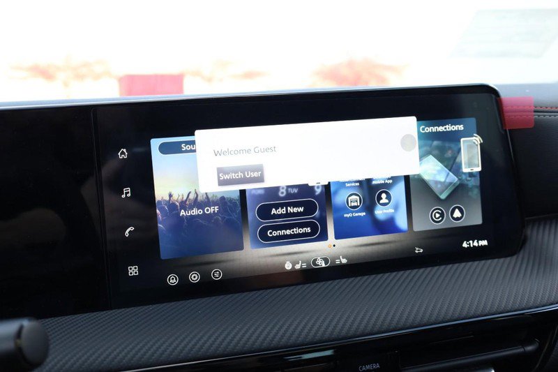 New 2026 Nissan Kicks SR w/ SR Premium Package image 13