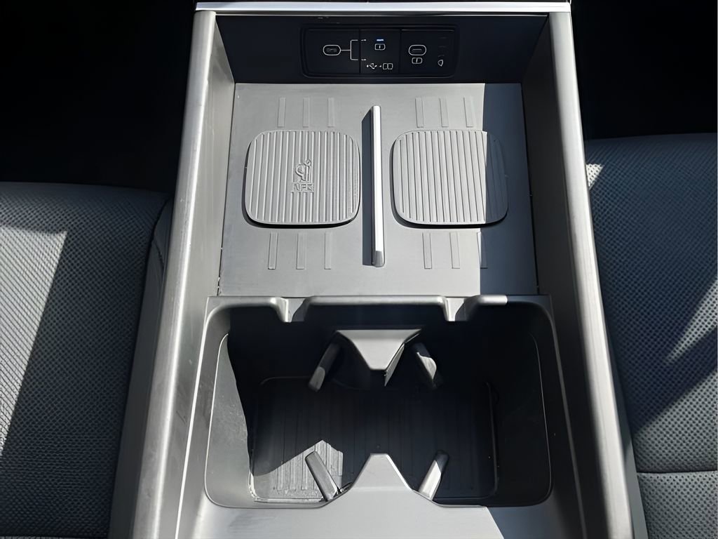 Used 2025 Hyundai Santa Fe XRT AWD/4WD image 30