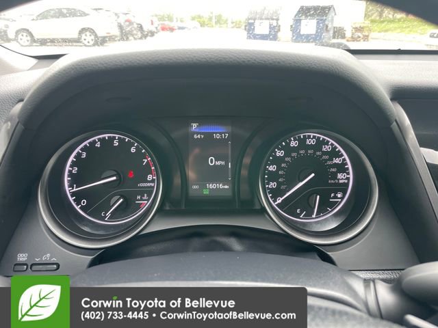 Used 2024 Toyota Camry SE FWD image 9