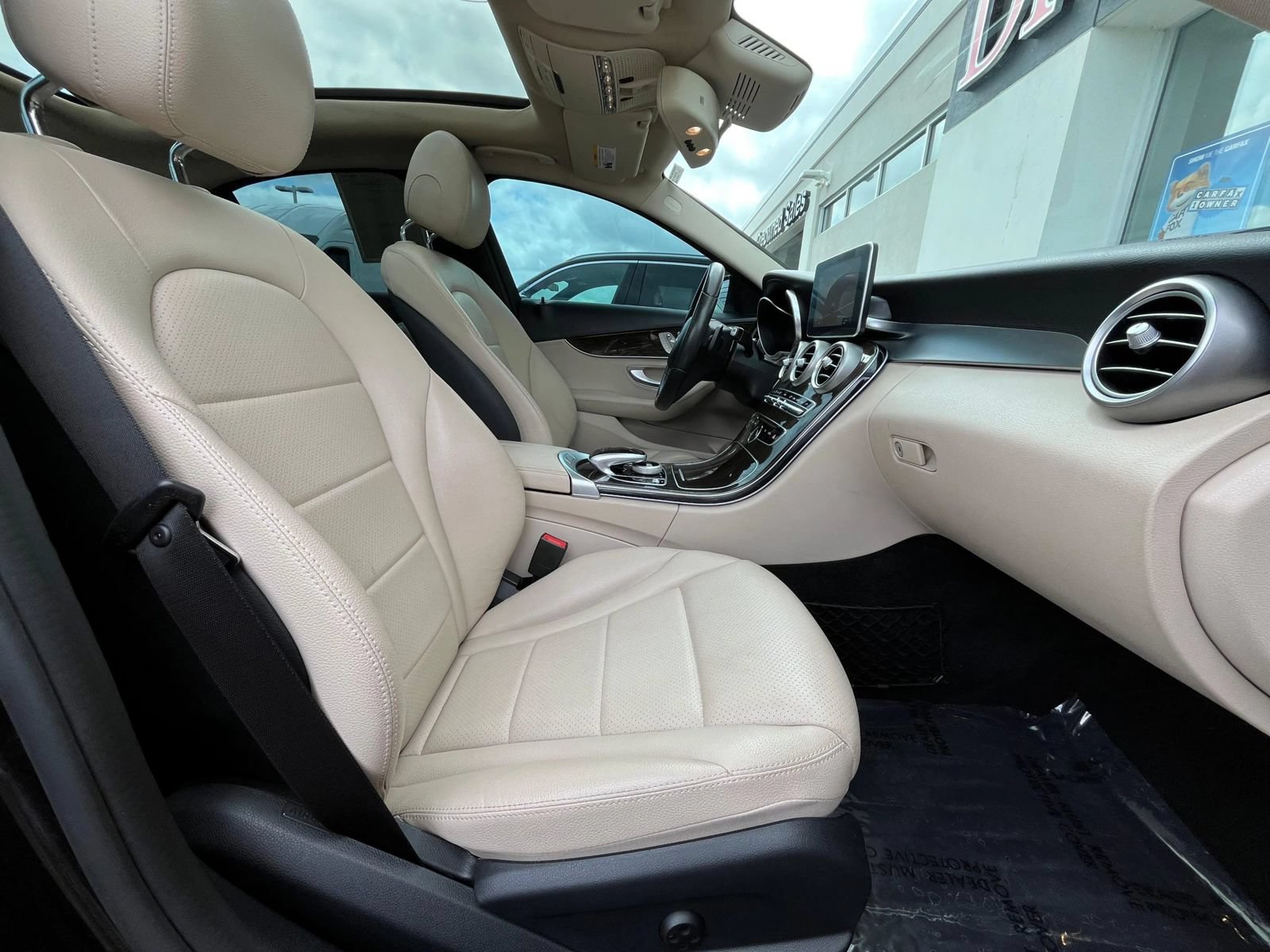 Used 2017 Mercedes-Benz C 300 4MATIC Sedan w/ Premium 3 Package image 31