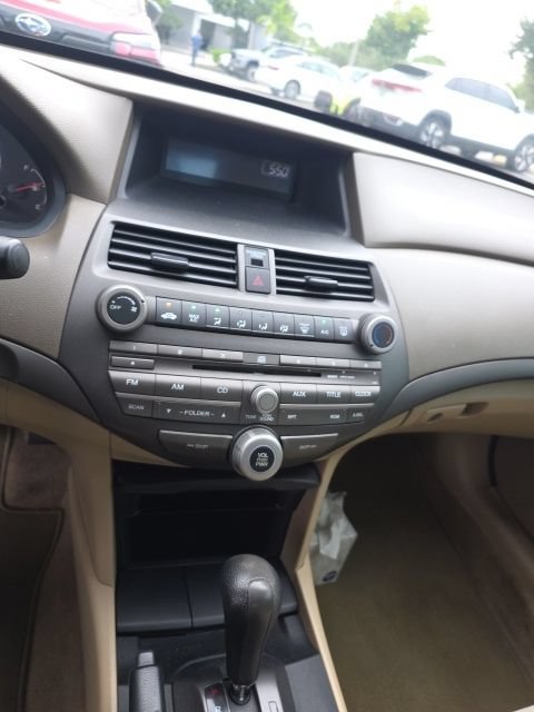 Used 2010 Honda Accord LX image 3