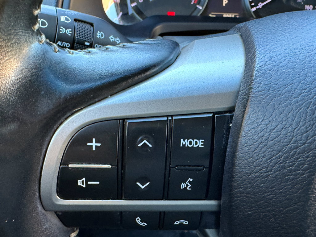 Used 2018 Lexus RX 350L AWD image 25