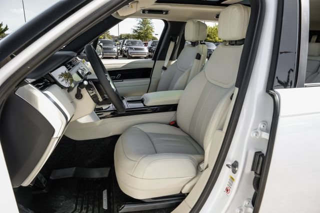 New 2026 Land Rover Range Rover Long Wheelbase SE AWD/4WD image 42