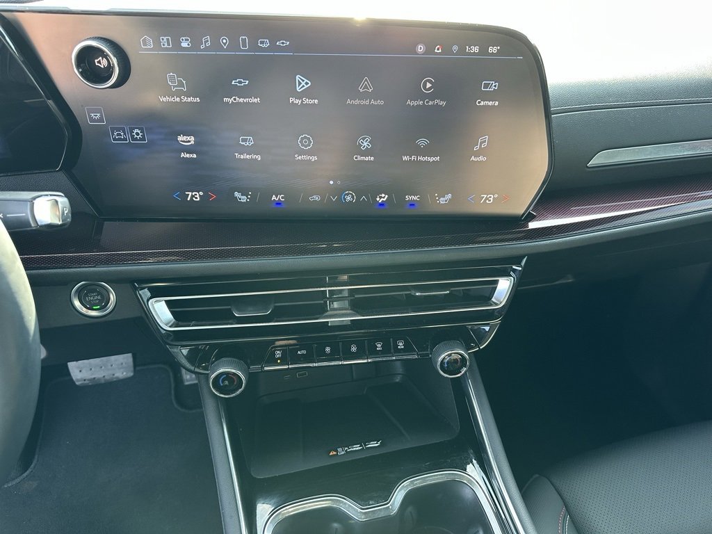 Used 2025 Chevrolet Traverse Z71 w/ Driver Confidence Package image 28