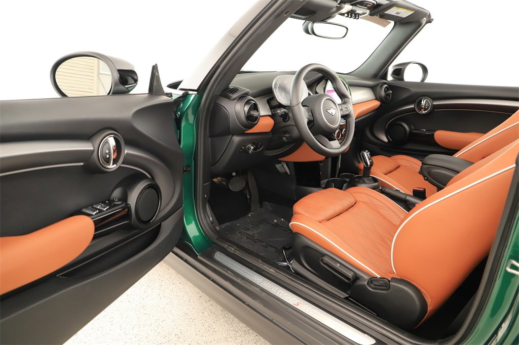 Used 2024 MINI Cooper S w/ Signature Upholstery Package image 14