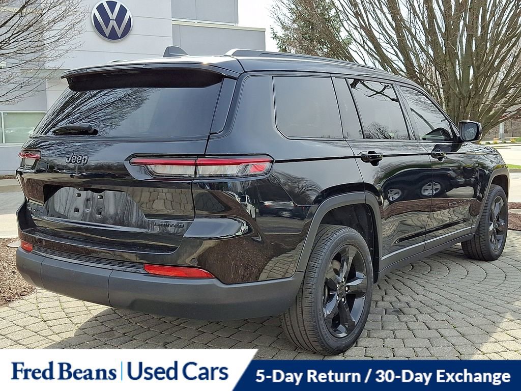 Used 2022 Jeep Grand Cherokee L Limited w/ Black Appearance Package image 6