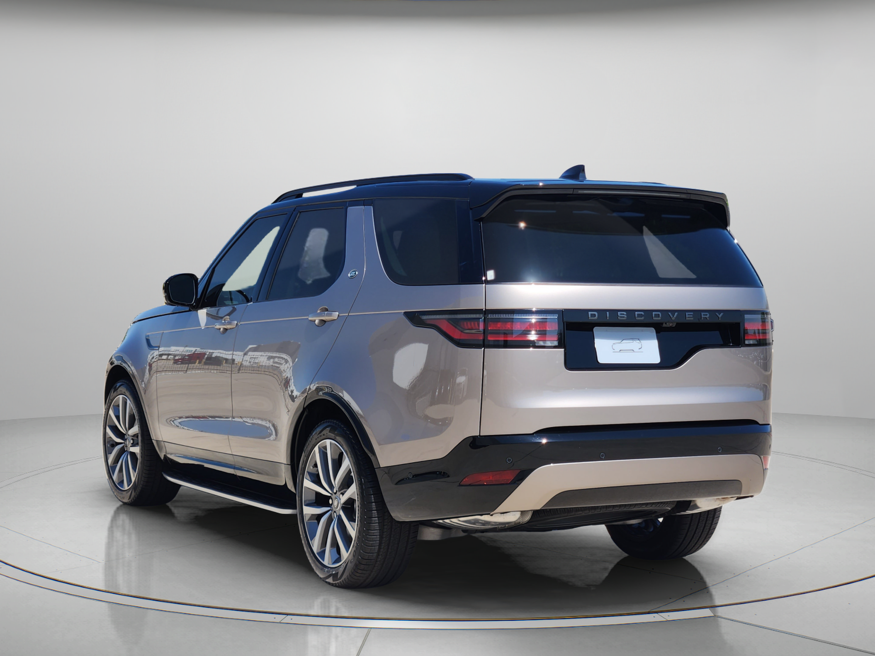 New 2026 Land Rover Discovery Dynamic SE AWD/4WD image 3