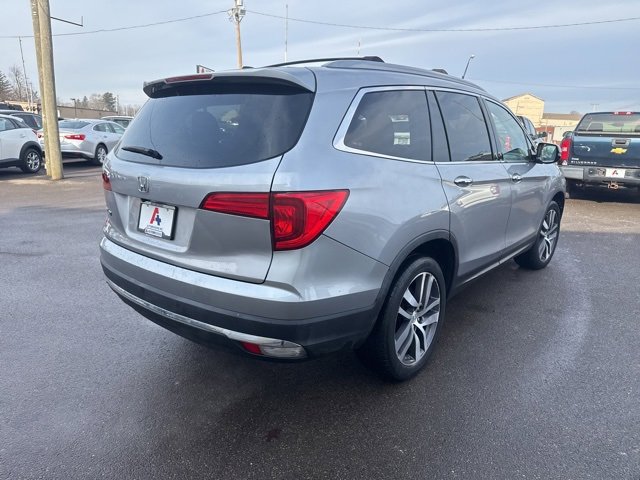 Used 2017 Honda Pilot Elite image 3