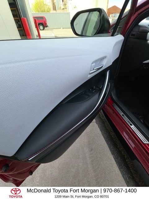 Used 2025 Toyota Corolla SE w/ Convenience Package image 13