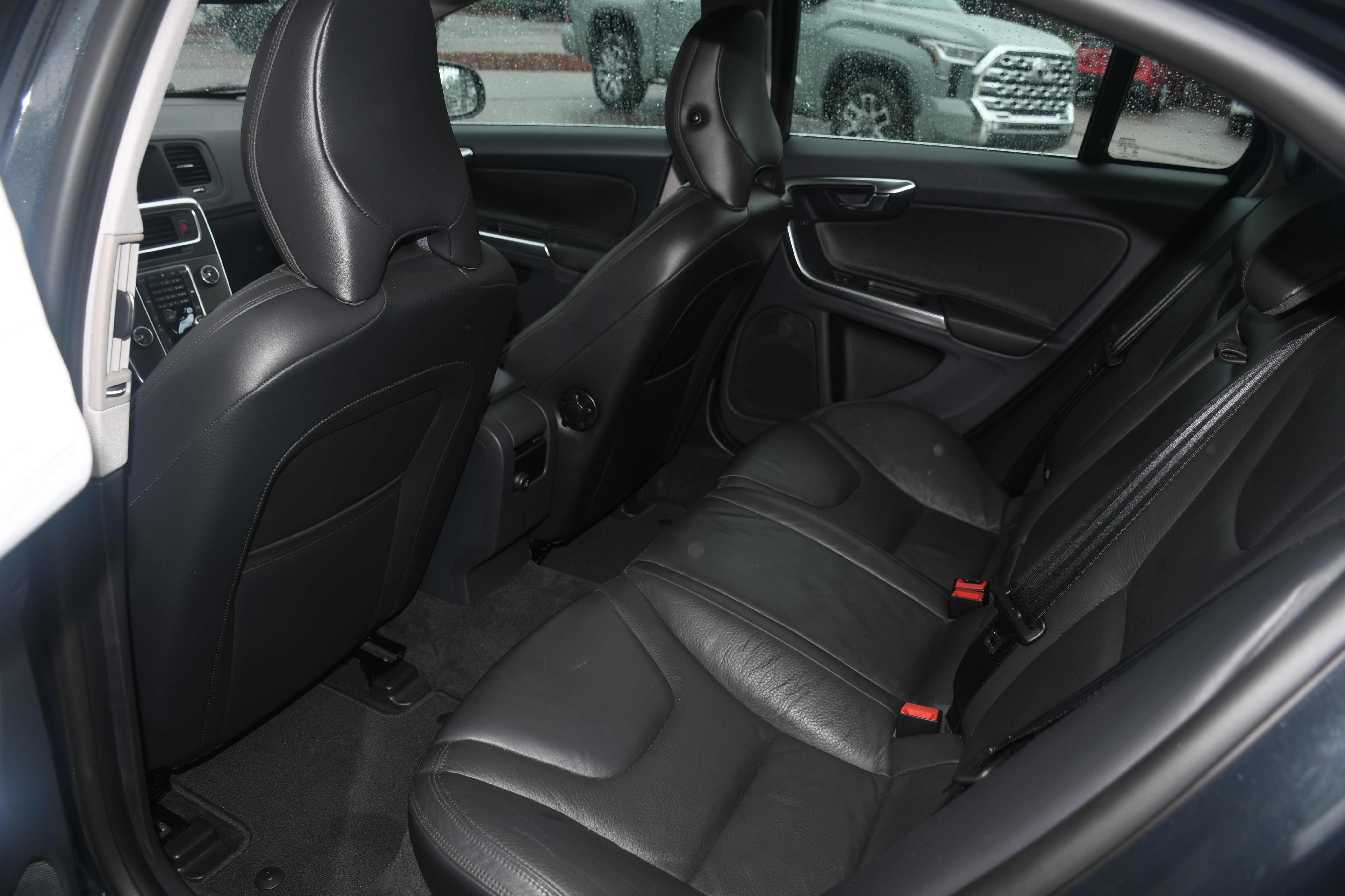 Used 2014 Volvo S60 T5 FWD image 17