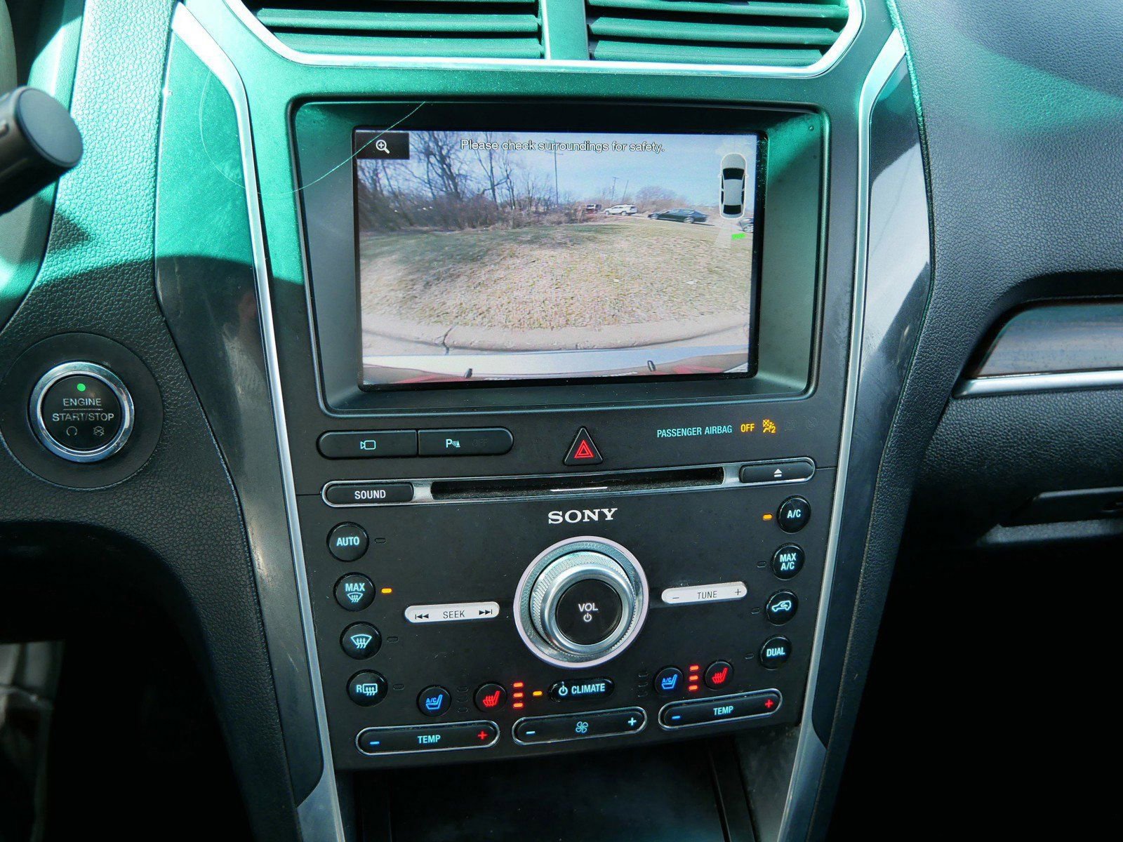 Used 2016 Ford Explorer Limited image 23