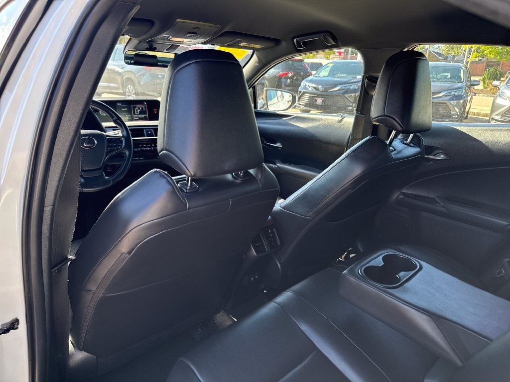 Used 2019 Lexus UX 200 w/ Accessory Package FWD image 37
