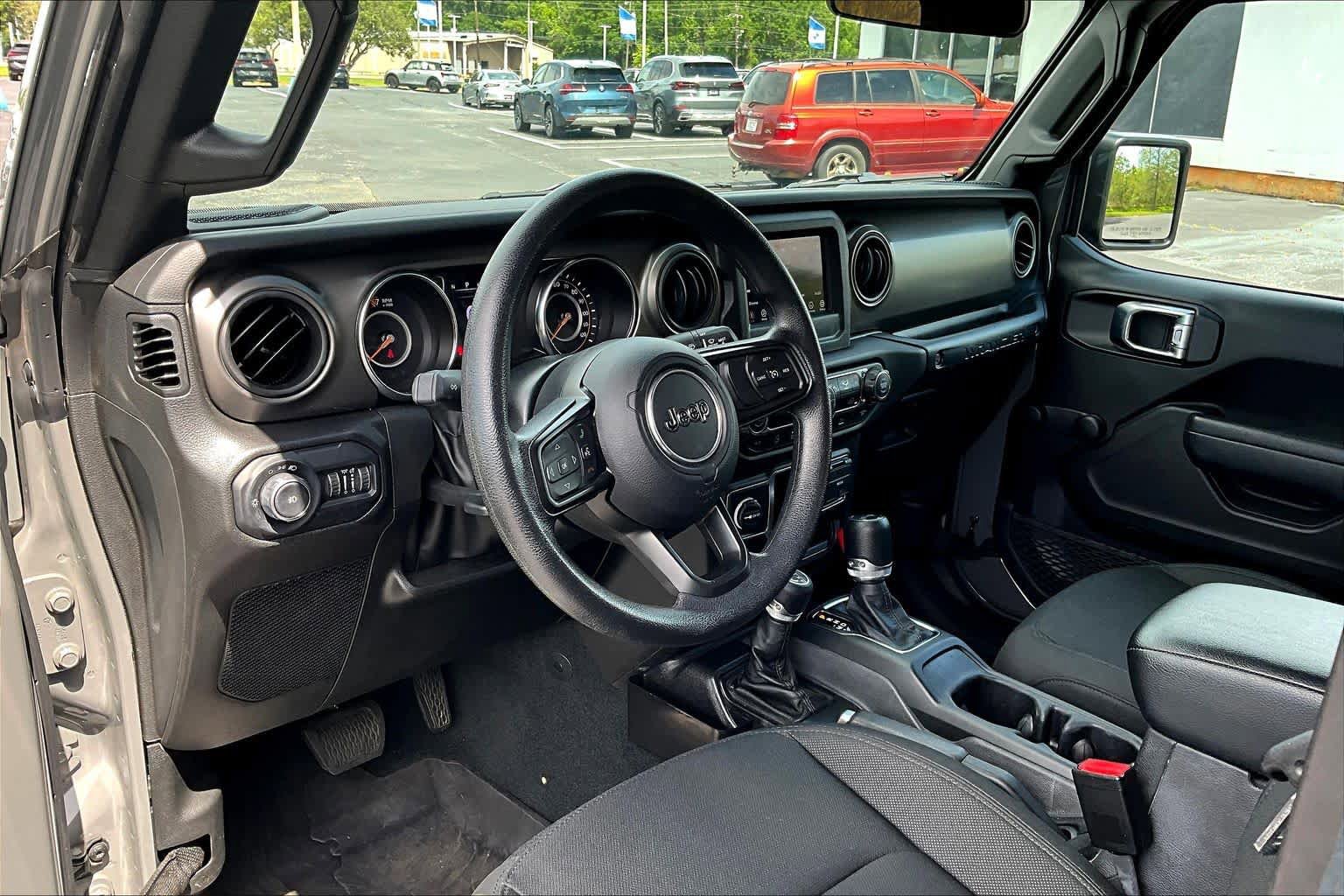 Used 2022 Jeep Wrangler Sport image 19