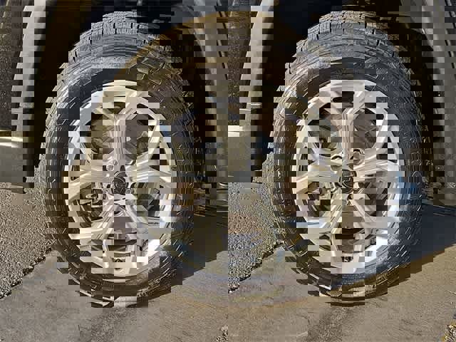 Used 2025 Jeep Compass Latitude image 14