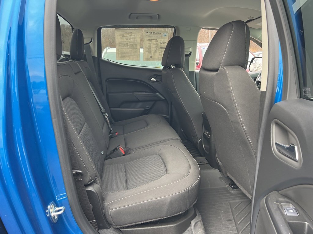 Used 2022 Chevrolet Colorado LT w/ Chrome Appearance Package image 25