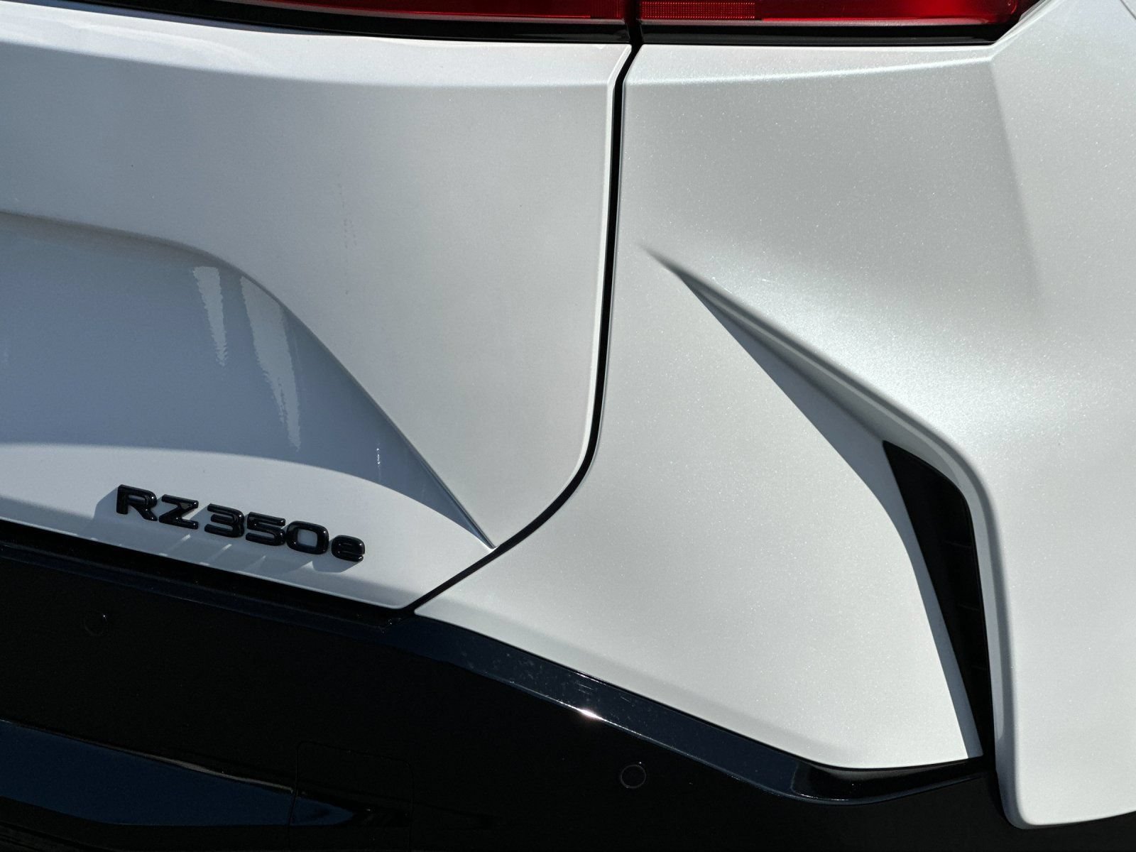 Used 2026 Lexus RZ 350e 2WD w/ Accessory Package (K3) image 34