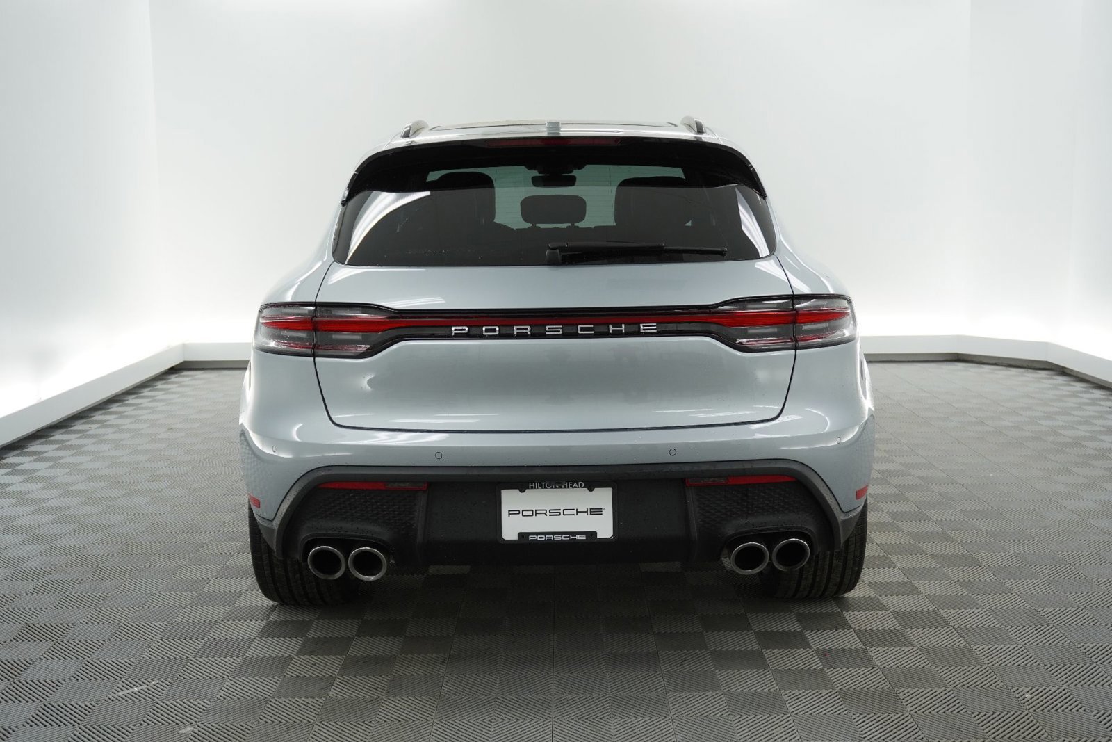 Certified 2026 Porsche Macan image 9