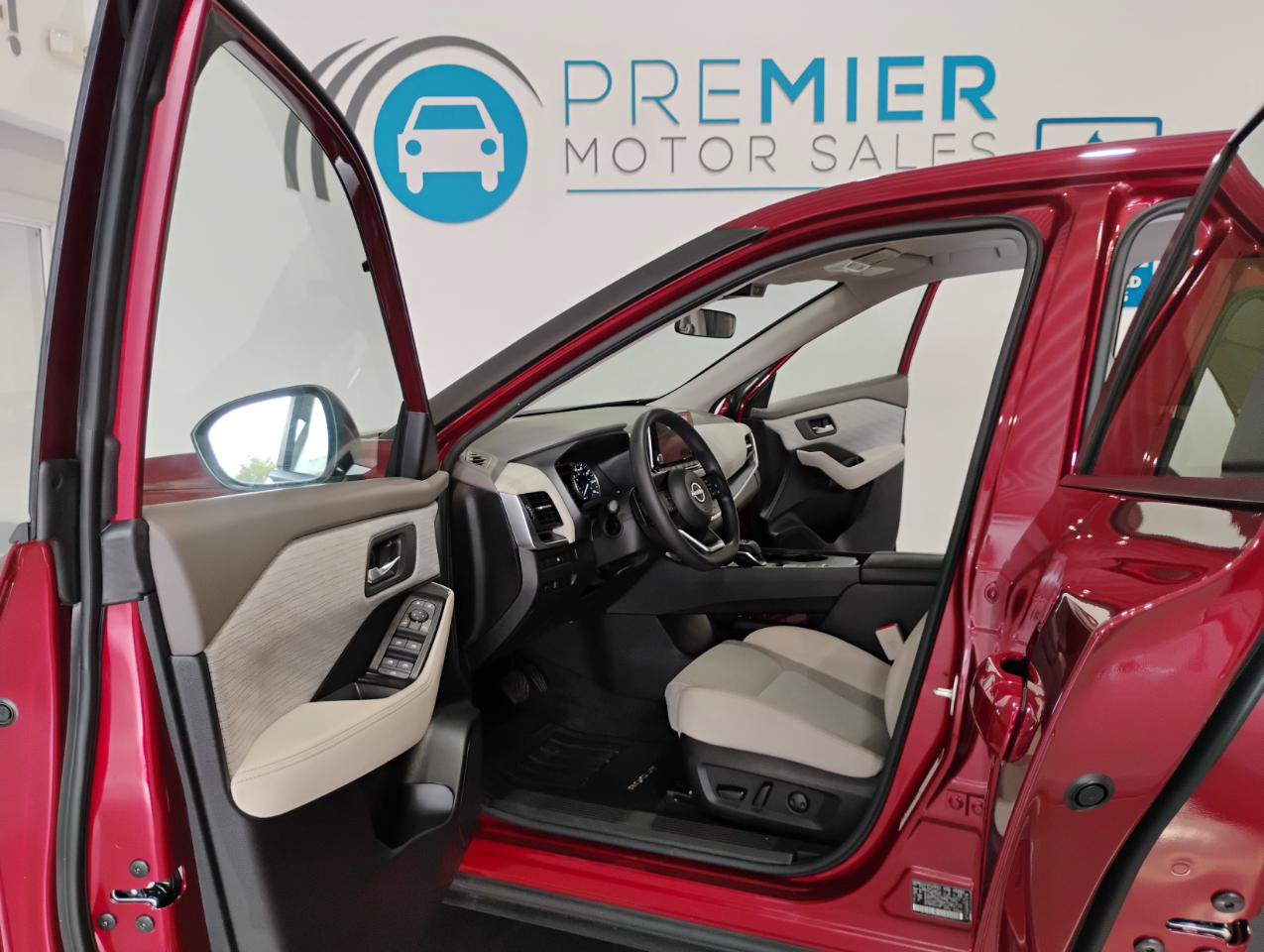 Used 2023 Nissan Rogue SV FWD image 36