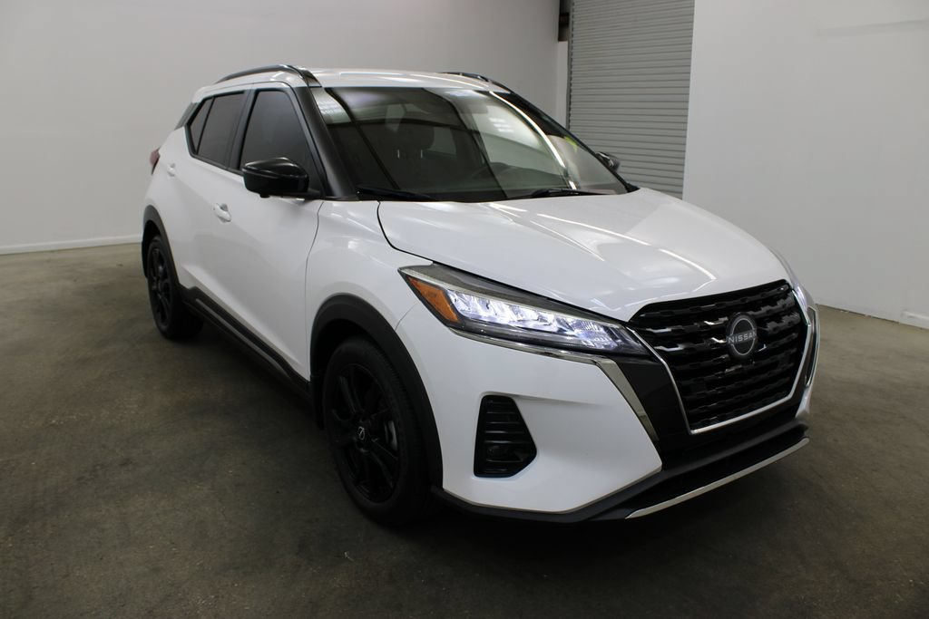 Used 2024 Nissan Kicks SR FWD image 6
