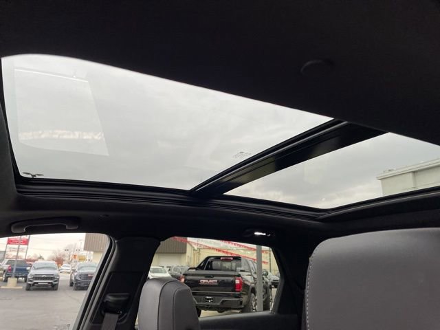 Used 2025 Cadillac XT5 Premium Luxury image 14