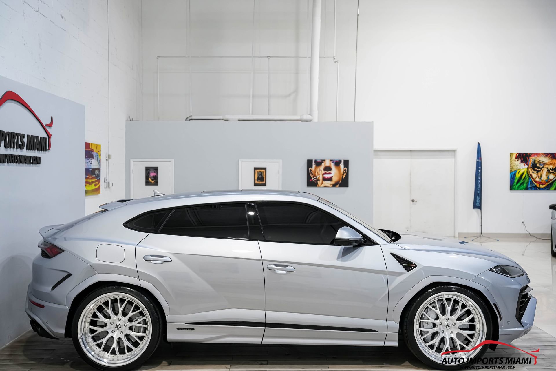 Used 2025 Lamborghini Urus SE image 26