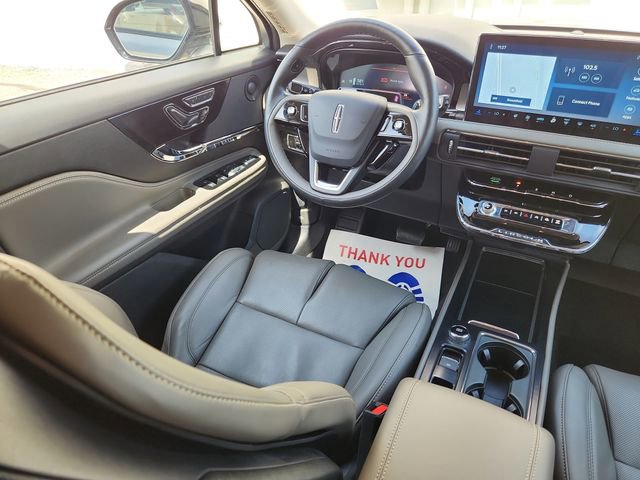 New 2024 Lincoln Corsair Reserve w/ Equipment Group 202A image 10