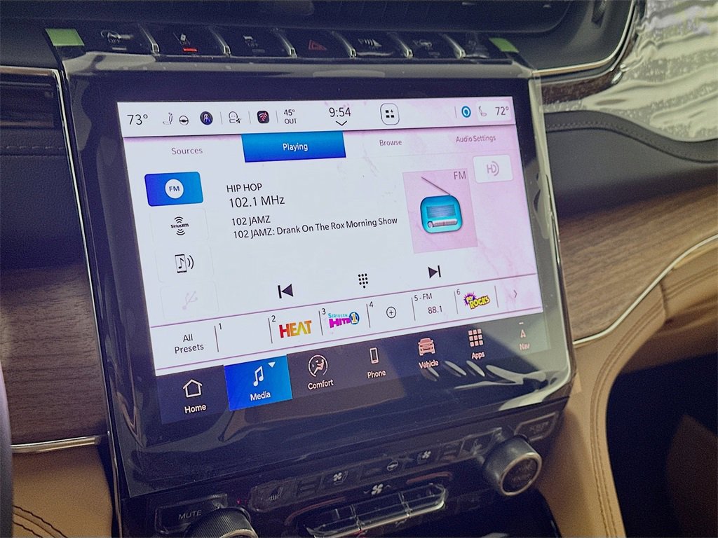 New 2025 Jeep Grand Cherokee Summit image 13