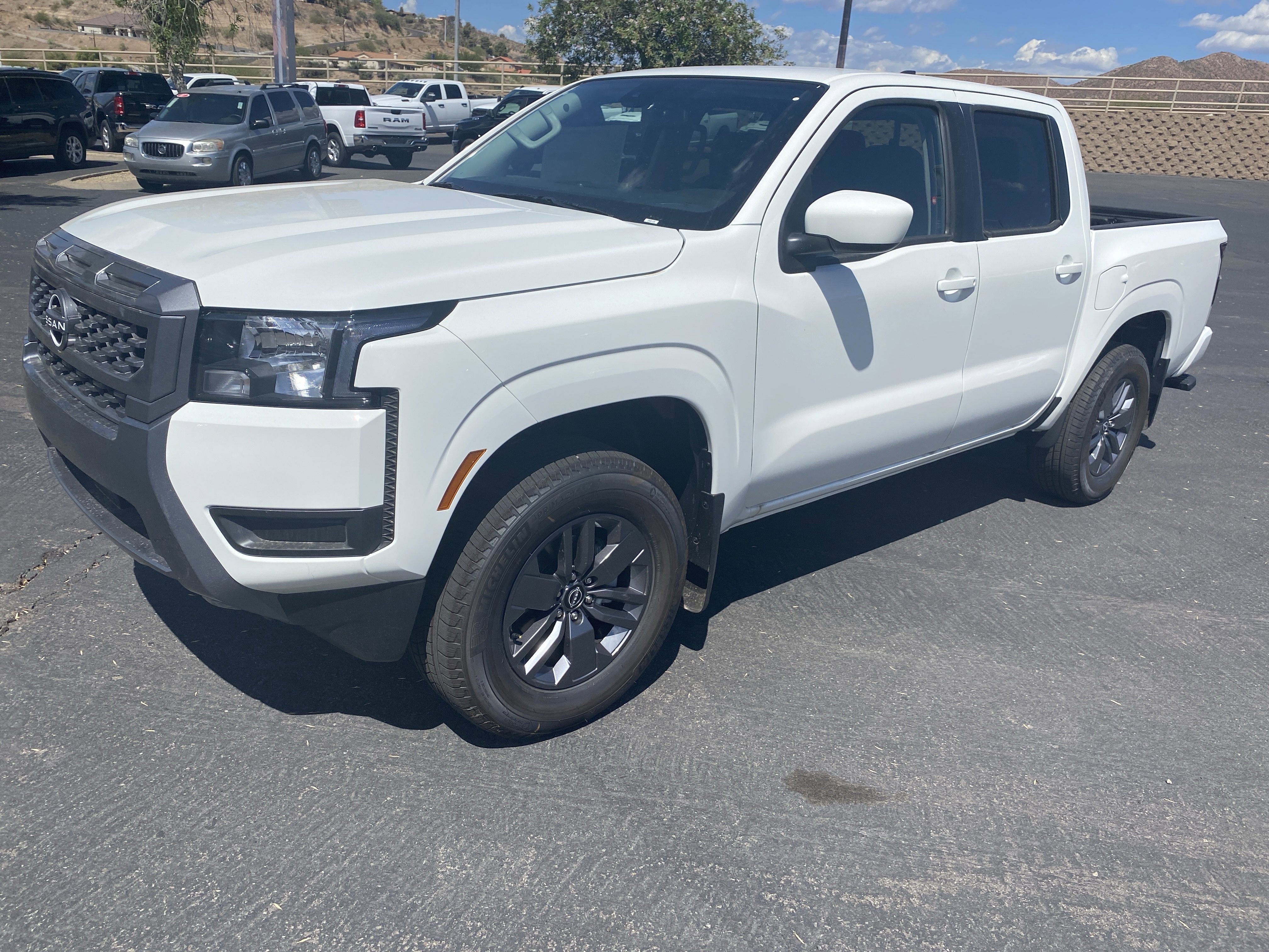 New 2025 Nissan Frontier SV image 1