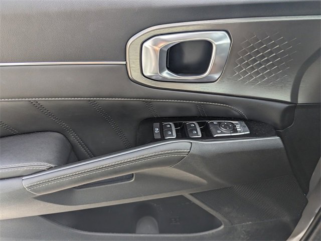 Used 2023 Kia Sorento SX image 30