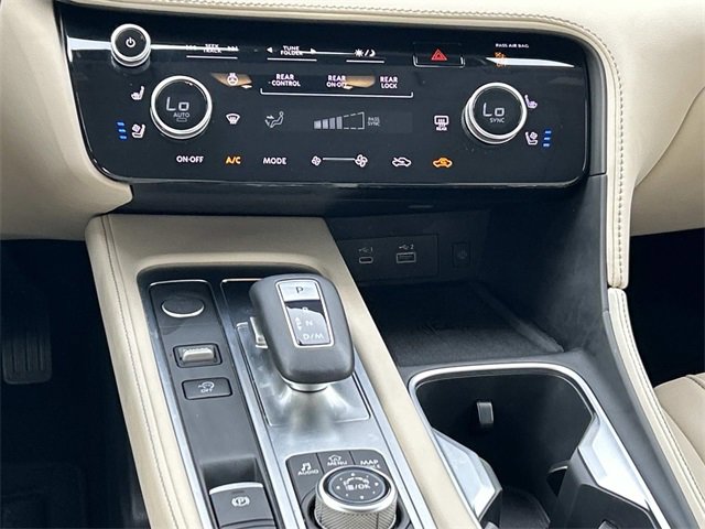 Used 2025 INFINITI QX60 Luxe w/ Vision Package image 29